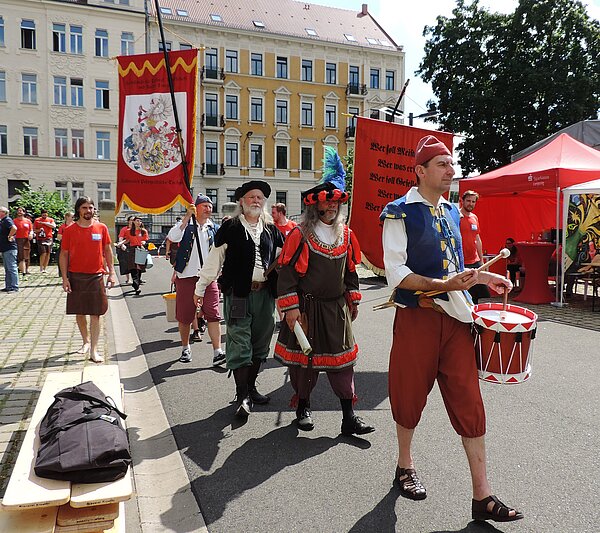 Gautschfest 2018: Einzug des Gautschkomitees