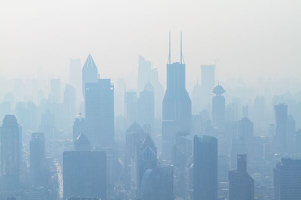 Smog ist in Chinas Großstädten ein Problem (Foto: Photoholgic / Unsplash)