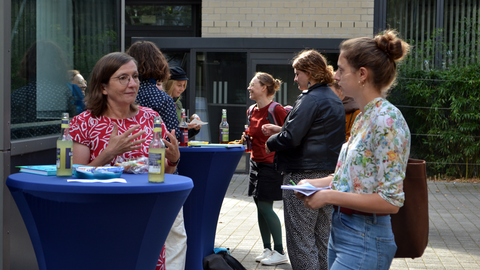Zu sehen sind Studentinnen und Gäste des Career Talks "Karrierewege und -tipps von HTWK-Frauen.